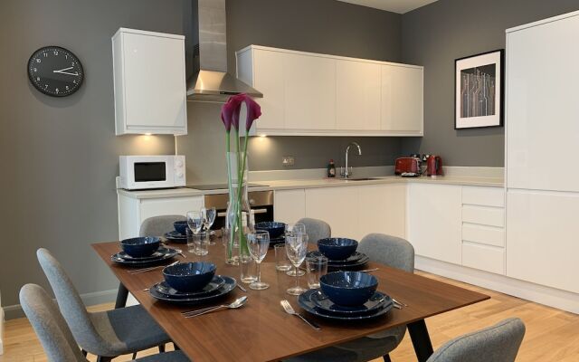 Emerald House Apartments East Croydon