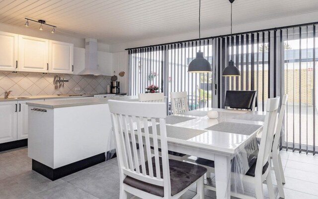 6 Person Holiday Home in Thisted