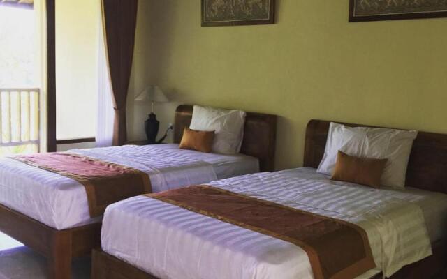 Raka Rai Bungalows