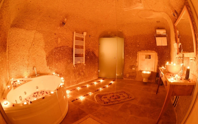 Mosaic Cave Hotel
