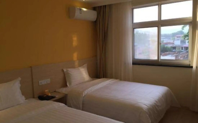 7Days Inn Chain Hotel (Tianjin Jixian Drum Tower Dule Temple)