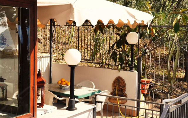 Villa Laura Apartment Sea View