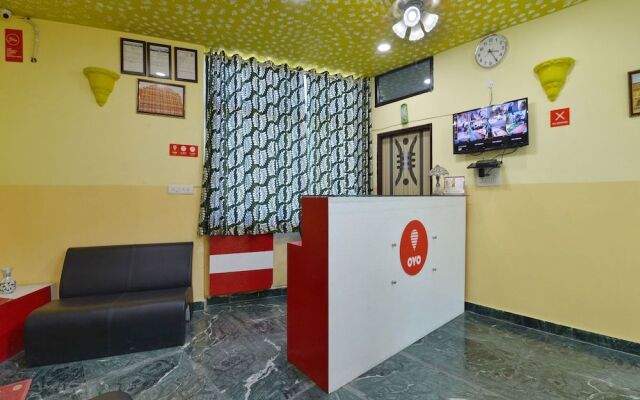 OYO 12505 Hotel MJ