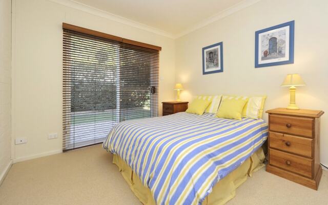 Marine Dr 2/70 - Fingal Bay