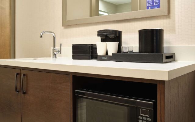 Embassy Suites by Hilton Oahu Kapolei 4.9