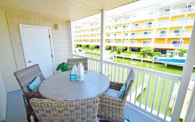 Aronimink 1b 2 Bedroom Condo