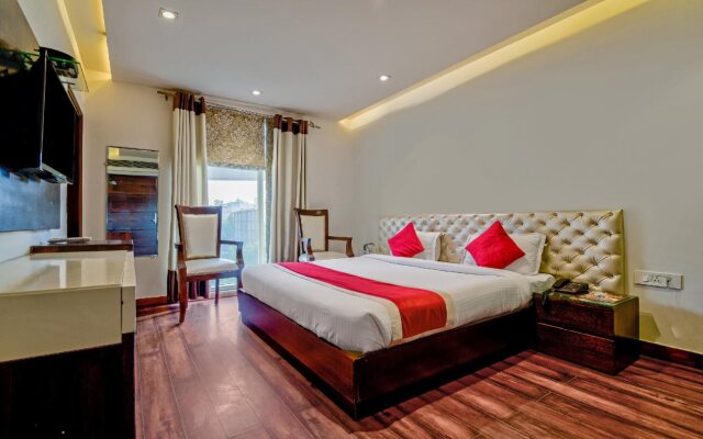Aura Grand Residency