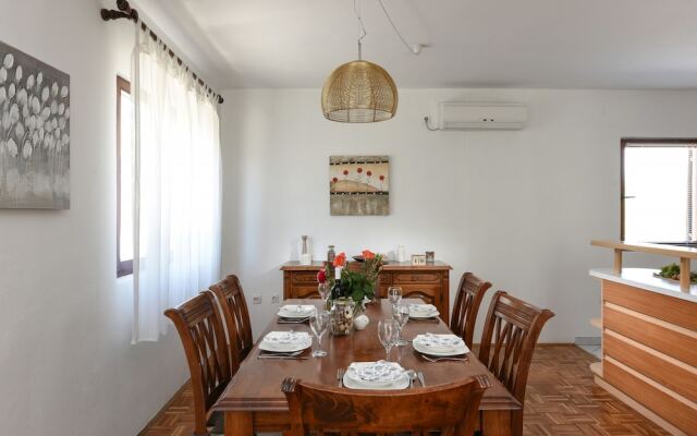 Villa Pine