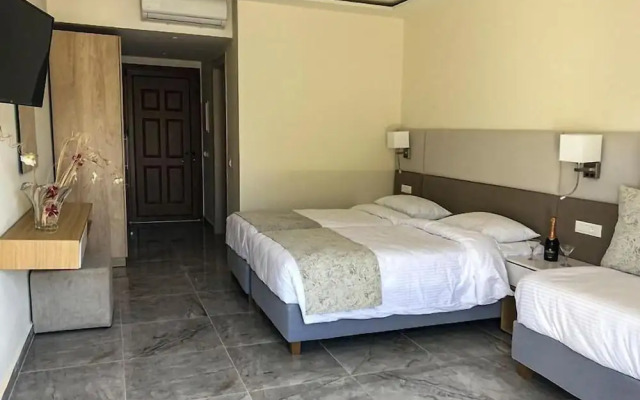 Athina Hotel
