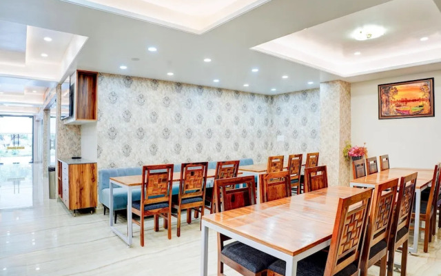 Luxirious Stays at Palette Patel Nagar