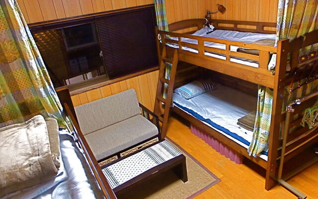 Aoshima Guesthouse Hooju - Hostel