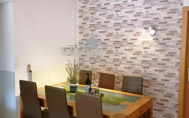 Ferienwohnung am Reinhardswald -Buchenzweig-