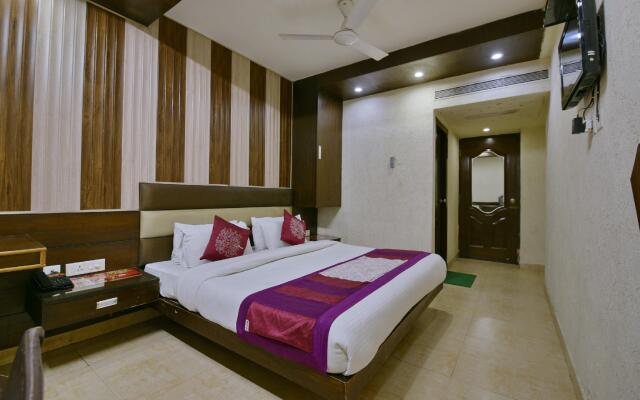 OYO 1721 Hotel Crown Royale