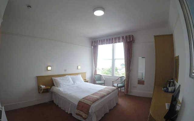 Manor Hotel