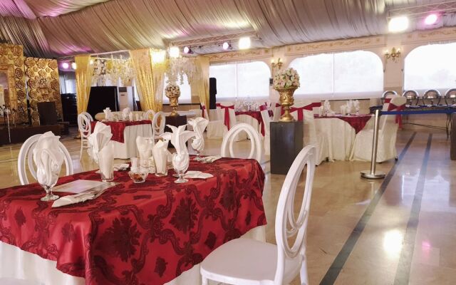 Hotel Grand Arena