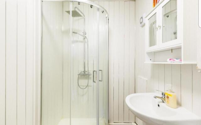 Monyhull Homestay - near City centre Kingsheath NIA NEC BHX