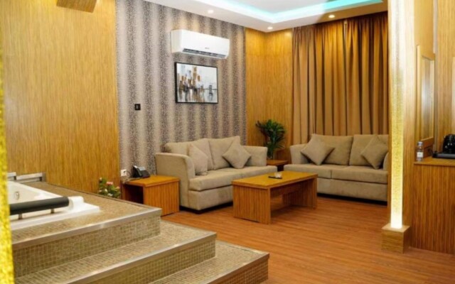 Palette Luxury Credit Hotel