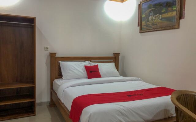 RedDoorz Near XT Square 3 by RedDoorz