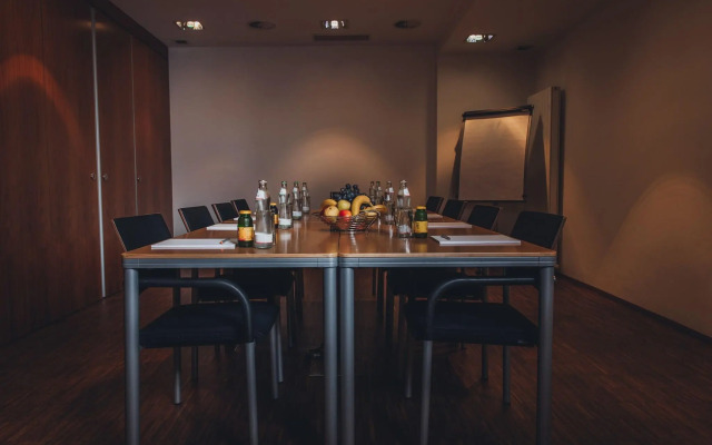 HEINhotel vienna airport