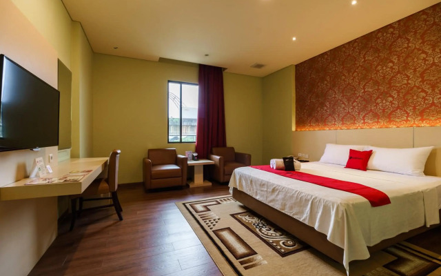 RedDoorz Plus near Ancol