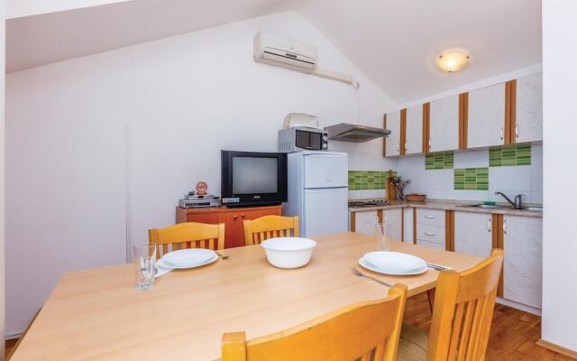 Amazing Home in Dramalj With Wifi and 3 Bedrooms