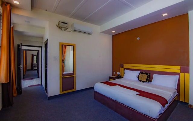 Shanti Residency - Ganga View