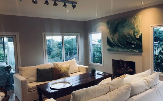 Acogedora Casa En Exclusivo Barrio