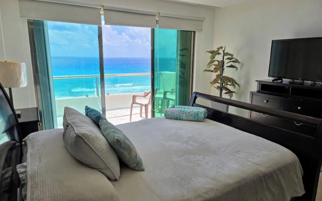 Penthouse moderno hermosa vista al mar