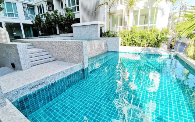 Bless Residence Ekkamai