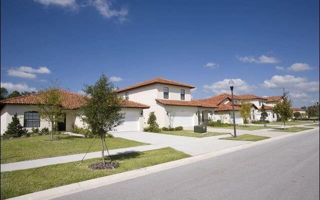 American Sunshine Vacation Homes- Kissimmee