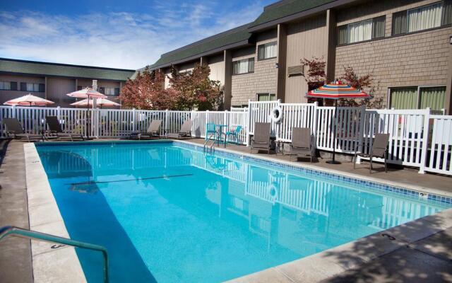 Windmill Inn of Roseburg