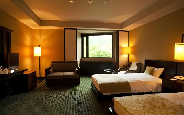 Komagane Kogen Resort Links