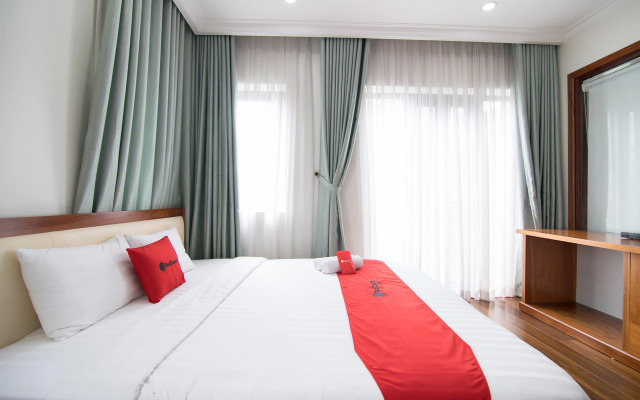 Reddoorz Plus @ Phu My Hung Residence