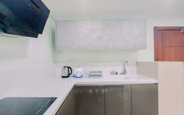 Big Studio Loft Apartment at The Reiz Condominium Medan By Travelio