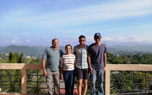 kandy Highland Unique
