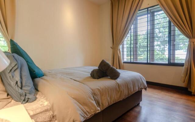 A Comfy & Cozy 2BR Home in Ukay Heights