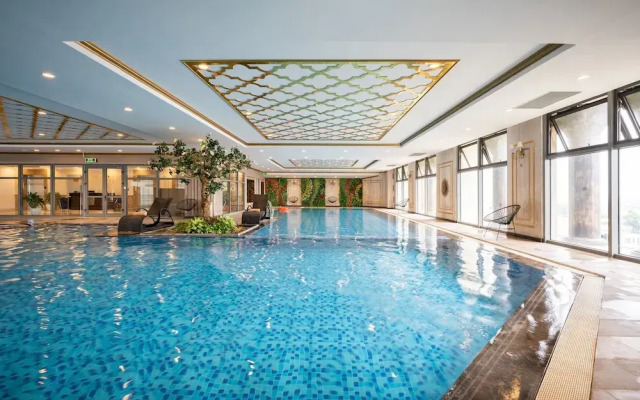 D Le Roi Soleil Premium Suites