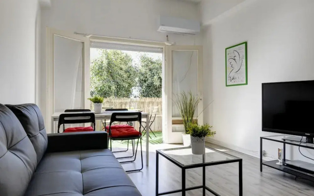 1 Bedroom Apartment With Balcony