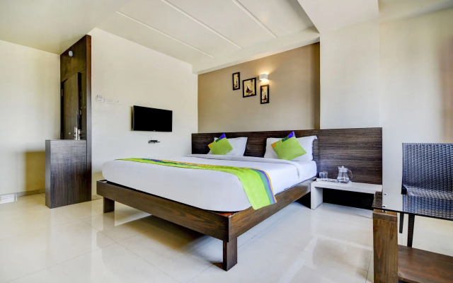 Hotel Sri Sai Suites