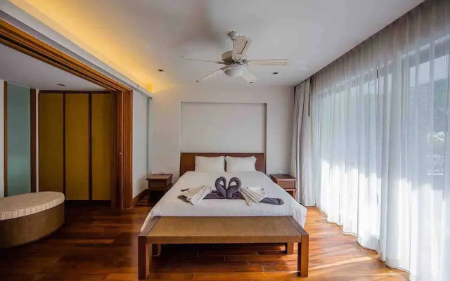 Beachfront 3br Luxe Plunge Pool On Naithon Beach