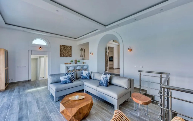 Dream Villa Orient Bay 565