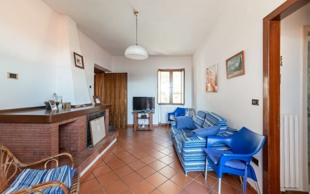 Attractive Holiday Home in Bosco With Garden