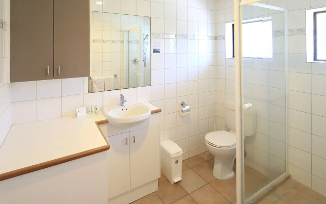 Onetangi Beach Apartments