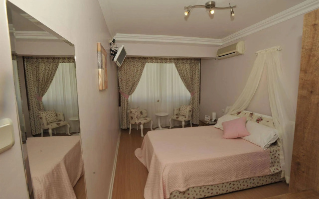 Aterna Hotel