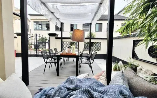 Xiao Die Qian Xun Hostel