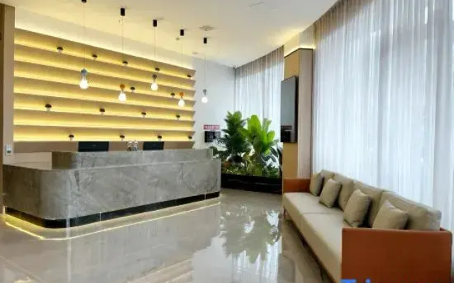 Jingfang E-Sports Hotel (Xuanhan Baren Square)