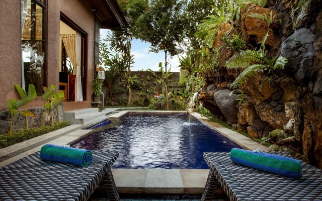 Grand Ashanti Villa