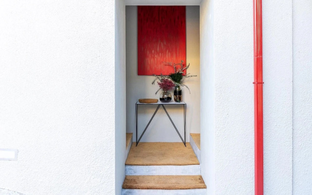 Gaia Superb Terrace Flat