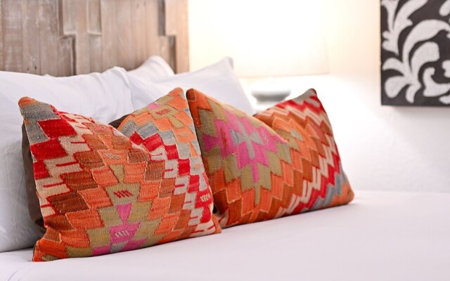 Tesuque Outpost 3 Suites Mountain Views