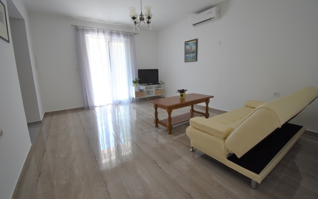 Holiday house Branka - 80 m from beach: Vir, Zadar riviera
